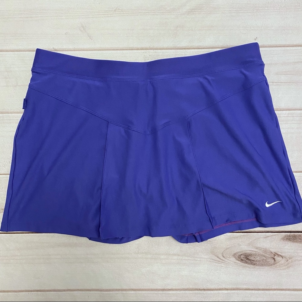 Nike size small tennis/running skirt EUC